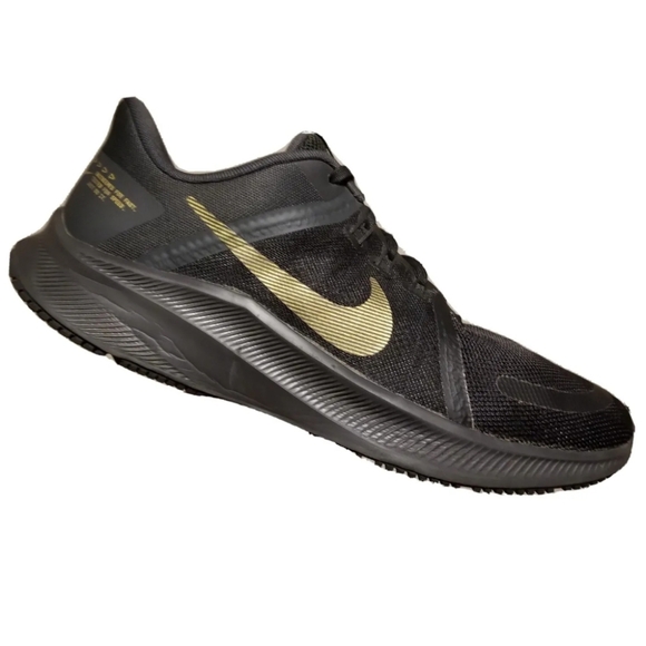 Nike Quest 4 Black Metallic Gold 2021 DA1105-010 Mens Size 9 - Picture 1 of 12